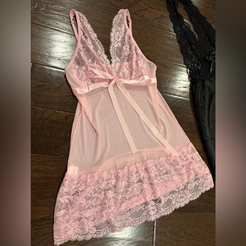 Elegant Lace Lingerie Sets Bundle - Pink & Black - Picture 2 of 4